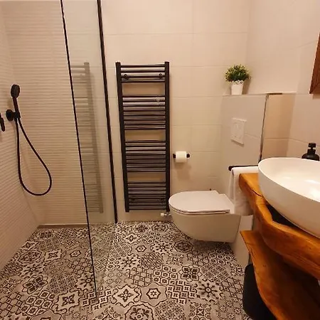 Apartma Center